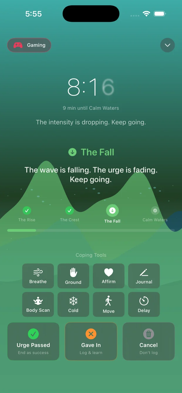 The surf screen during The Fall phase, with the wave receding and coping tools available.